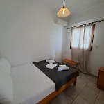 Avra & Apartman Fri