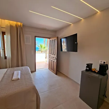 Apartment Avra & Fry