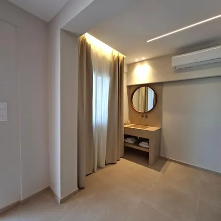 Apartment Avra & *