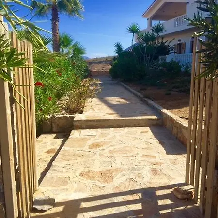 Apartment Dimitris *